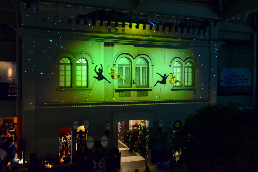 Shopping Curitiba promove quatro sessões extras do espetáculo de Natal Shopping Curitiba promove quatro sessões extras do espetáculo de Natal