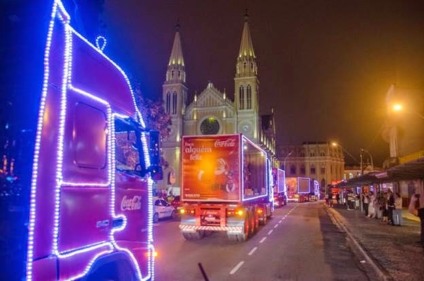 Caravana de Natal da Coca-Cola FEMSA Brasil chega a Curitiba na próxima terça-feira