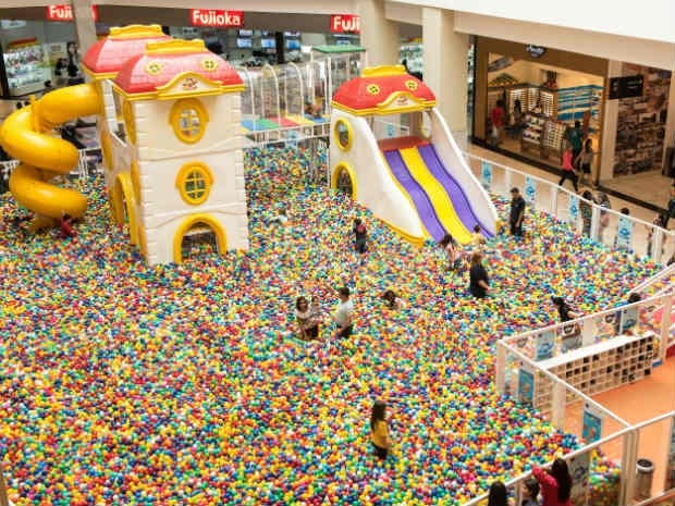 Shopping Cidade São Paulo oferece Piscina Gigante de Bolinhas