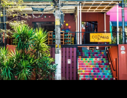 Restaurante Cozinha com Z e Estância do Vinho Guatambu fazem promoção regada a espumante