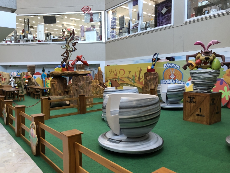 Shopping Aricanduva recebe Turma do Looney Tunes em comemoração à Páscoa