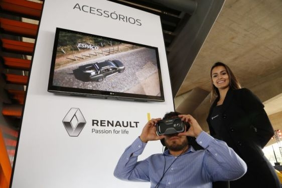 Realidade virtual ativa o Duster Oroch da Renault