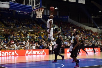Starbucks entra em quadra com a LNB