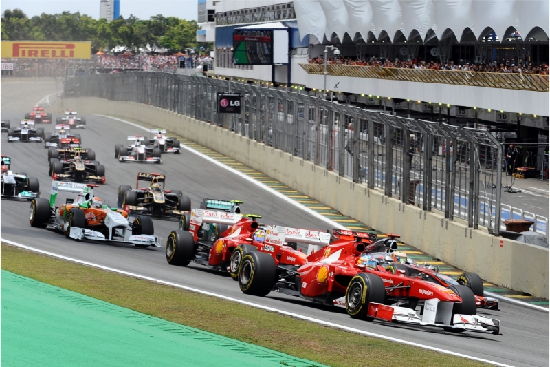 NET leva clientes para experiência de velocidade no GP Brasil de F1