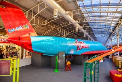 Avião de verdade pousa no Shopping Estação e desperta crianças para ciência e tecnologia