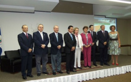 Abeoc entrega troféu a personalidades do turismo