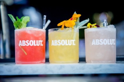 O mundo em festa com o "Nights by Absolut"