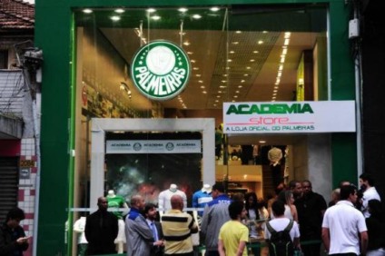 Palmeiras em parceria com a Meltex abre novas lojas
