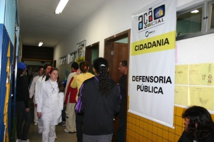 RPCTV lança "Ação Social" em Curitiba