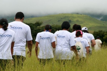 Accor promove plantio de árvores na Serra da Canastra