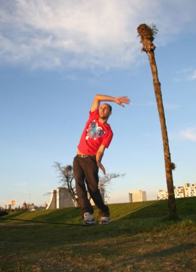 Adventure Sports Fair com campeonato de slackline