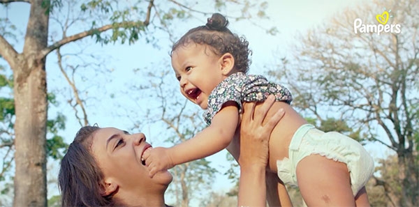 Pampers lança desafio "Hora de Trocar"