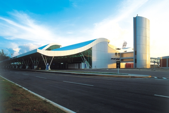 Leilão do primeiro aeroporto privado será em julho Leilão do primeiro aeroporto privado será em julho