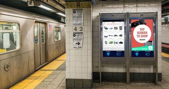 Metrô de NY ganha loja interativa da Amazon