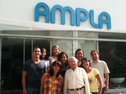 Ampla Comunicação reforça time para 2010
