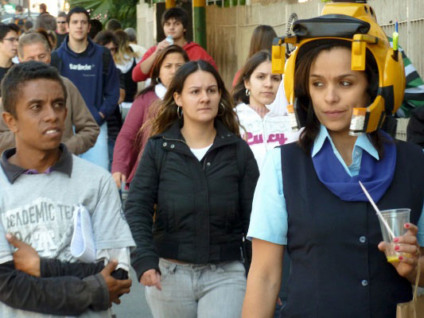 Capacetes “estranhos” ativaram Anador nas ruas