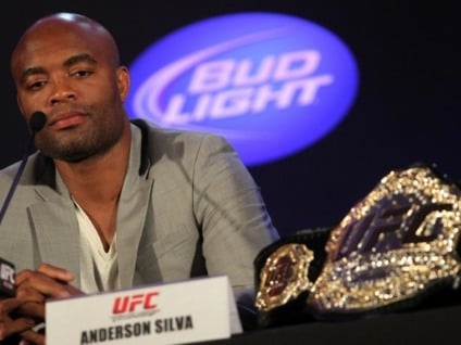 Anderson Silva luta por sua 16ª vitória consecutiva