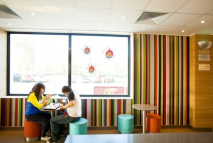 McDonald's com fases exclusivas do Angry Birds