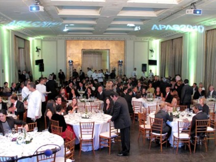 Apas 2010 começou com jantar de lançamento 