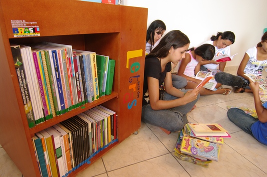 A Arca das Letras tem o objetivo de incentivar a leitura.