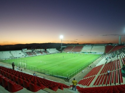 Premiere FC leva assinantes à Arena do Jacaré