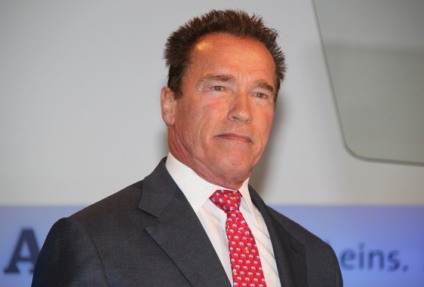 Schwarzenegger dará "soco inicial" em evento 