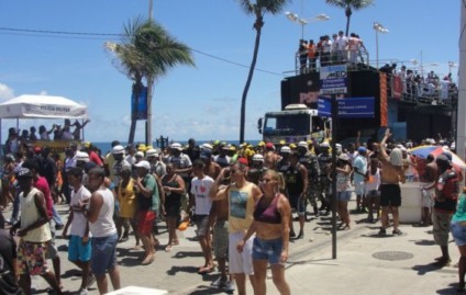 Após arrastão, Salvador volta à rotina