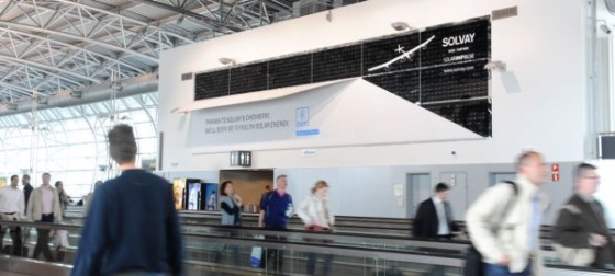 Ação na Bélgica promove avião movido a energia solar