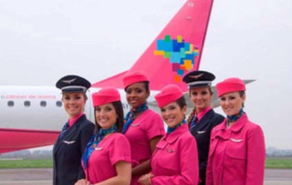Azul fica rosa em campanha de RSE