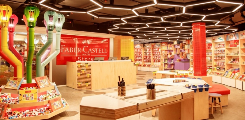 Market Place recebe "Espaço Faber-Castell"