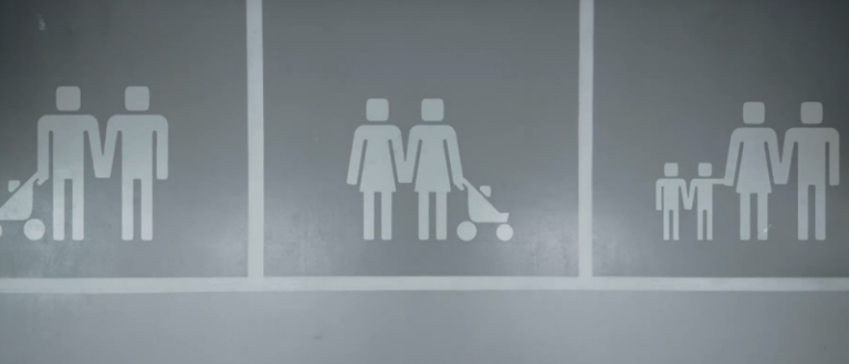 Volvo diversifica placas de "estacionamento familiar"