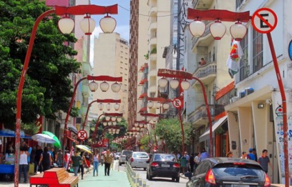 Black Friday: Festa inédita agita o bairro da Liberdade