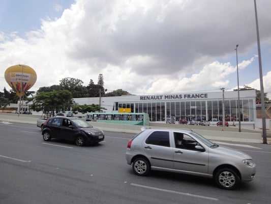 B1 ativa nova loja da Minas France 