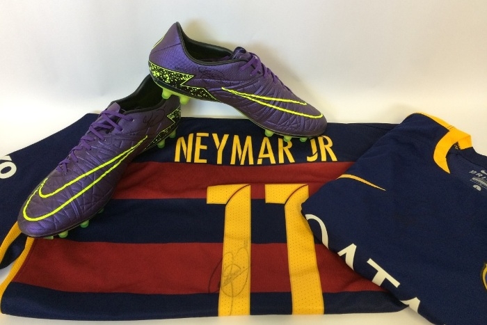 Neymar Jr. contribui para o leilão do Faixa Preta
