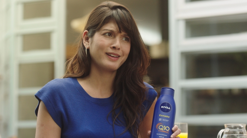 Nivea apresenta linha Q10 em dois comerciais