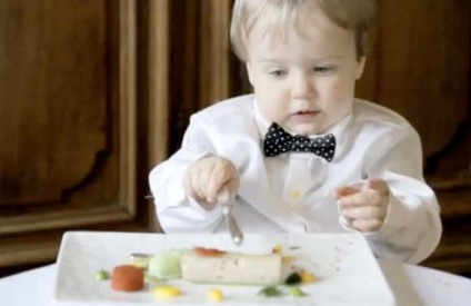 Olvarit promove jantar de luxo para bebês