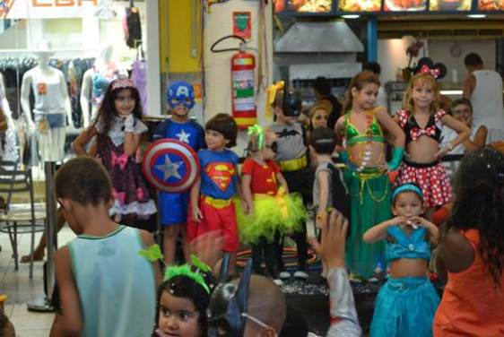 baile de carnaval infantil em shopping
