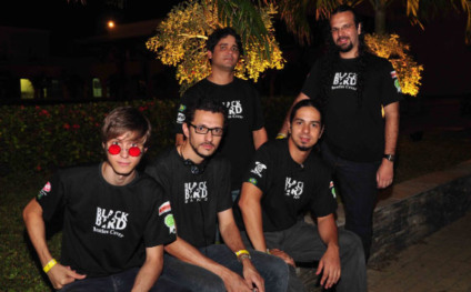 Happy hour do West terá o ritmo de Beatles
