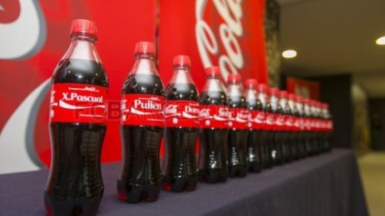 Coca-Cola personaliza garrafas para o FC Barcelona