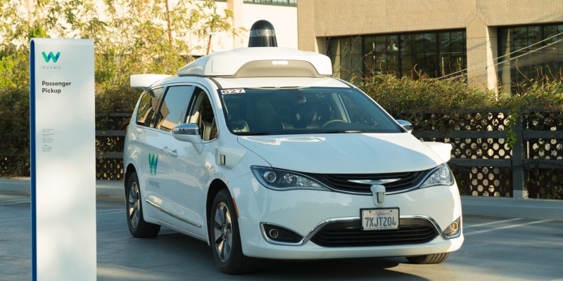 Serviços com carros autônomos da Waymo serão lançados em dezembro Serviços com carros autônomos da Waymo serão lançados em dezembro