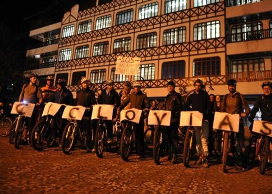 Bicicletada acontece em Blumenau