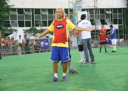 Futebol soçaite faz a festa das crianças na Virada Esportiva