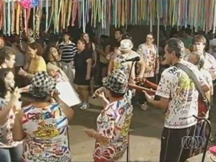 Bloco "Galinha das seis e meia" é destaque em Porangatu