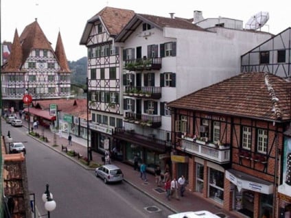RIC Record realiza eventos em homenagem a Blumenau