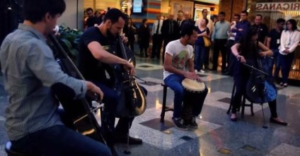 Brasília Shopping empolga o público com um flash mob