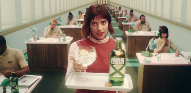 Absolut cria call center para explicar nova bebida