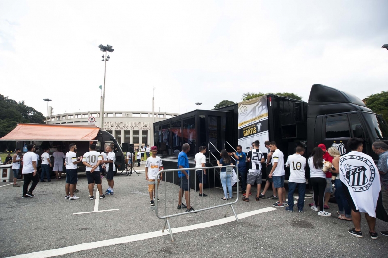 Santos FC e Truckvan juntos no Pacaembu