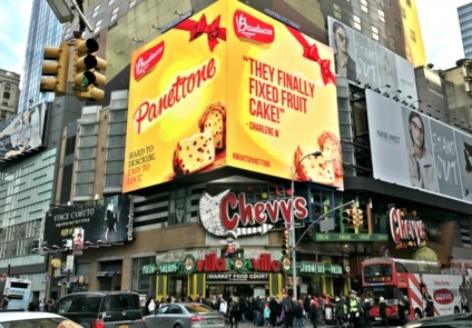 Bauducco cria ação na Times Square para Dia de Ação de Graças