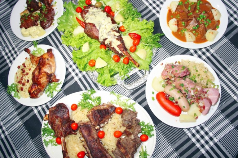 Pommerlamm Fest, em Pomerode, terá uma Zum Lamm Gastronomieplatz