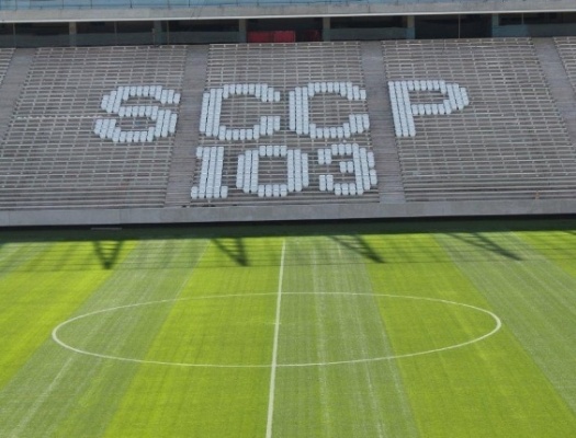 Itaquerão recebe cadeiras e homenagem ao Corinthians